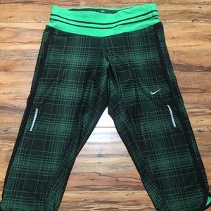 Nike pants green/black